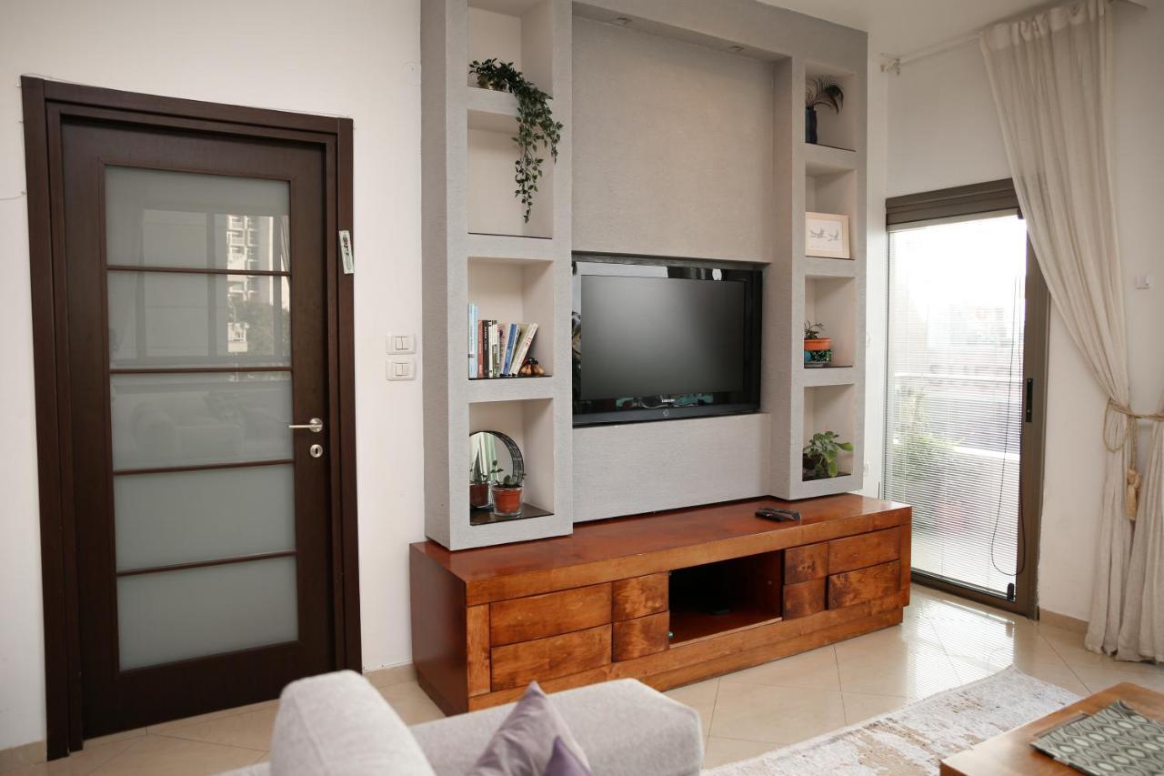 Sea View Apartment Prime Location On The Beach Tel Aviv Exterior photo