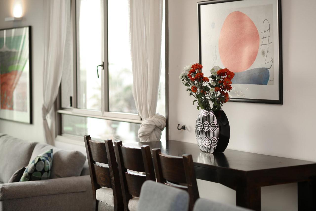 Sea View Apartment Prime Location On The Beach Tel Aviv Exterior photo