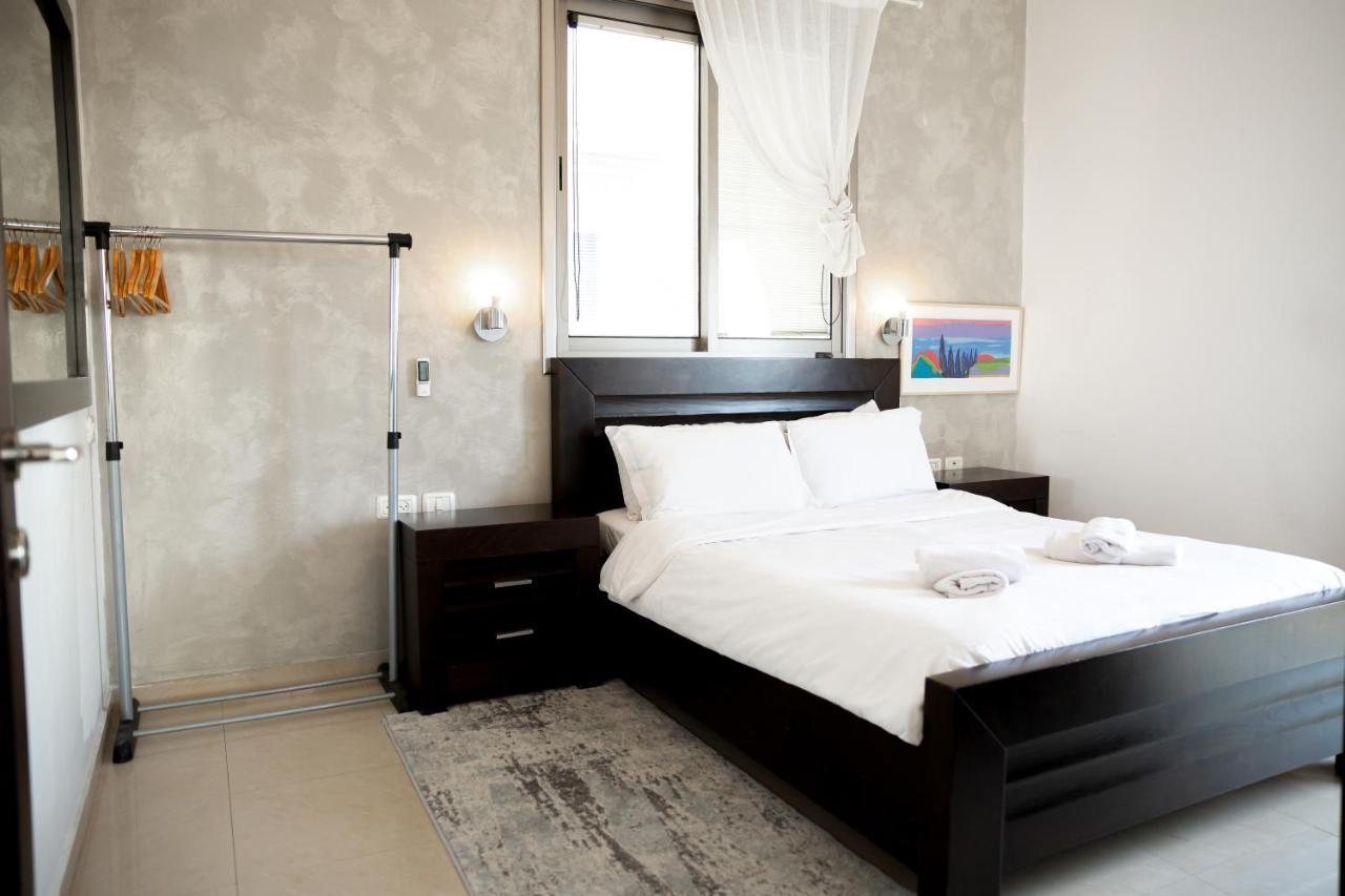 Sea View Apartment Prime Location On The Beach Tel Aviv Exterior photo