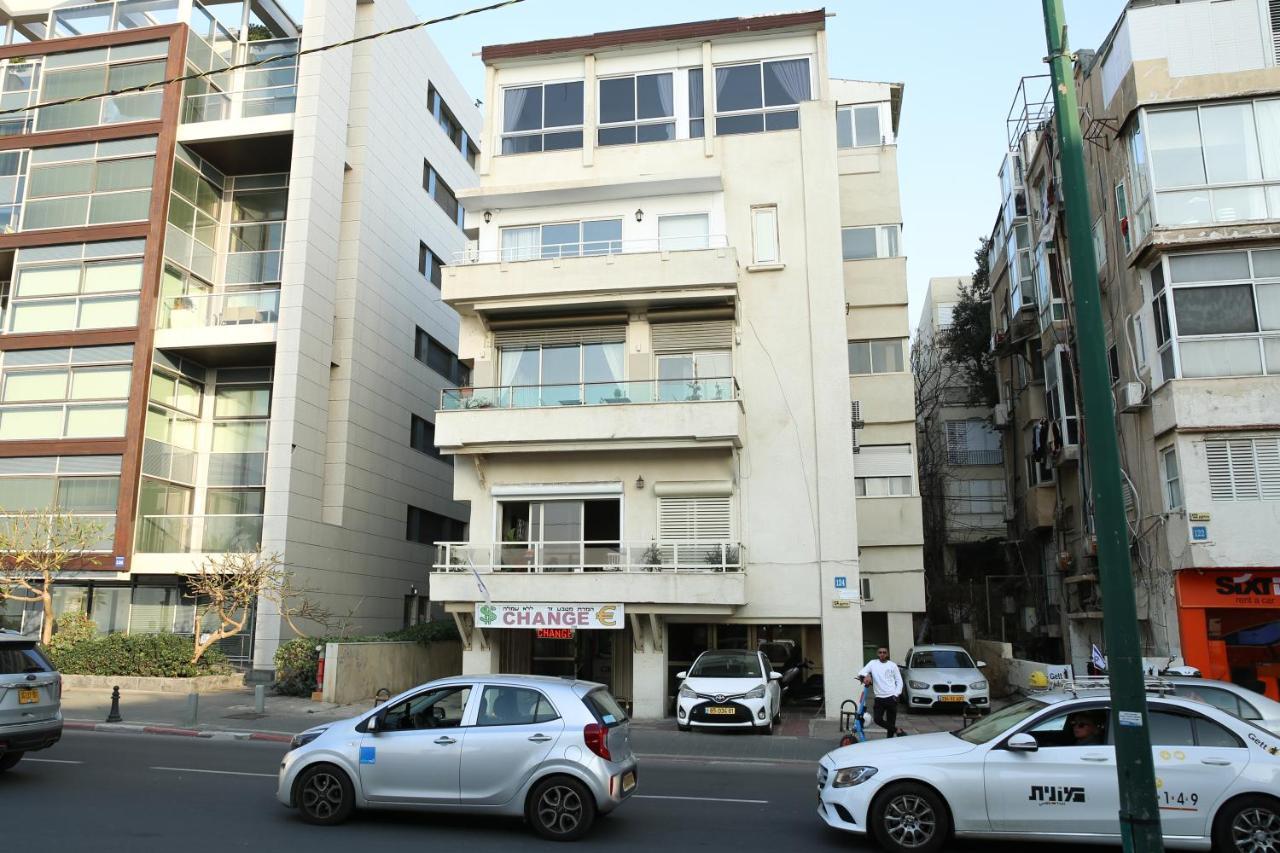 Sea View Apartment Prime Location On The Beach Tel Aviv Exterior photo