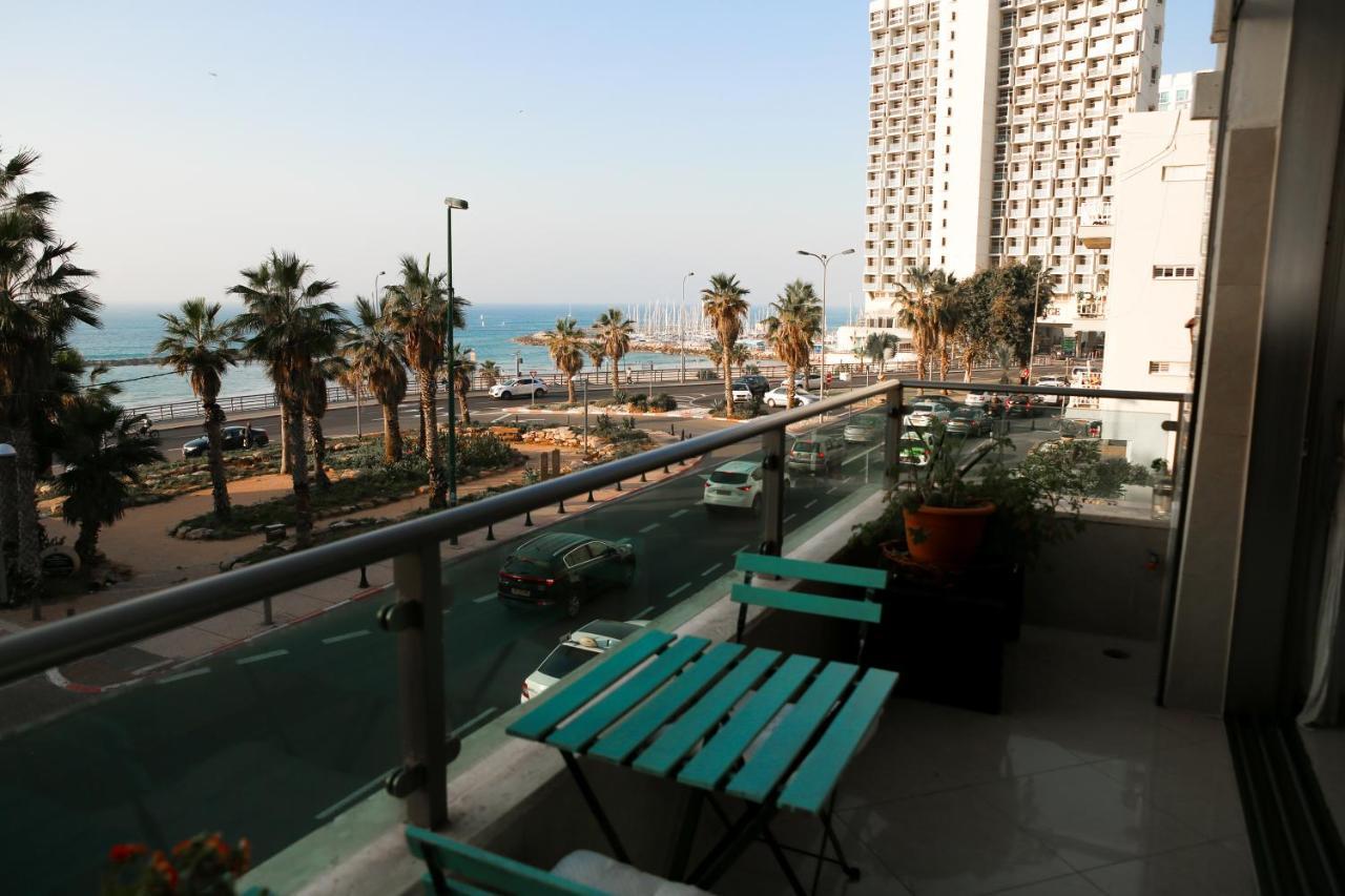 Sea View Apartment Prime Location On The Beach Tel Aviv Exterior photo