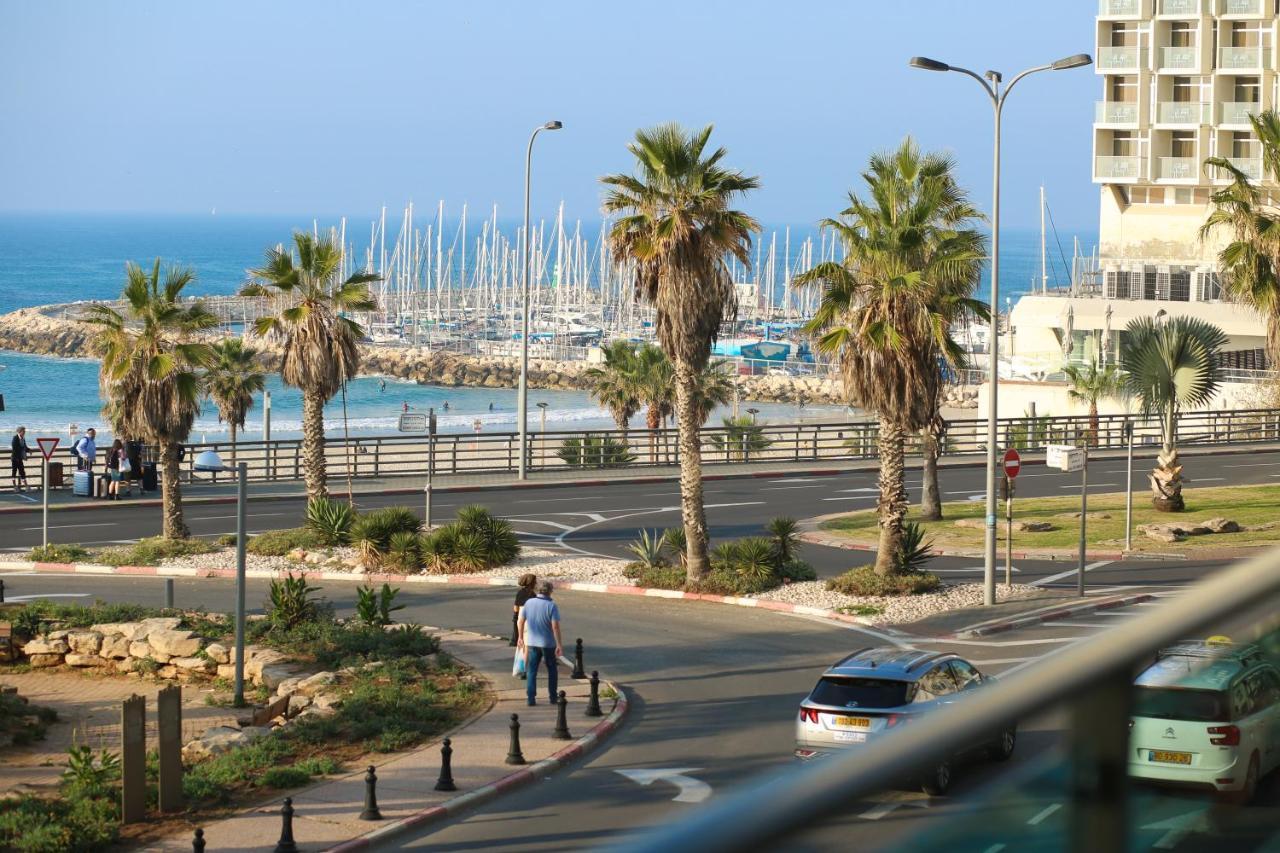 Sea View Apartment Prime Location On The Beach Tel Aviv Exterior photo